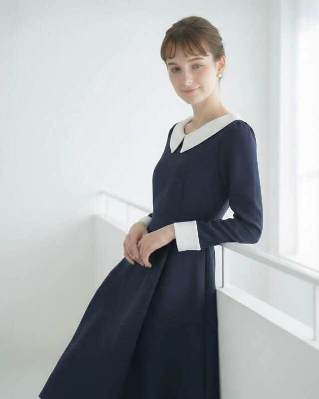 通勤や学校行事に活躍する大人女性向けフレアワンピース