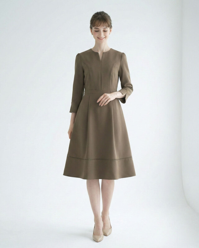 40代女性に似合う上品Vネックのきれいめフレアワンピース レジーナ【神戸ワンピース専門店】