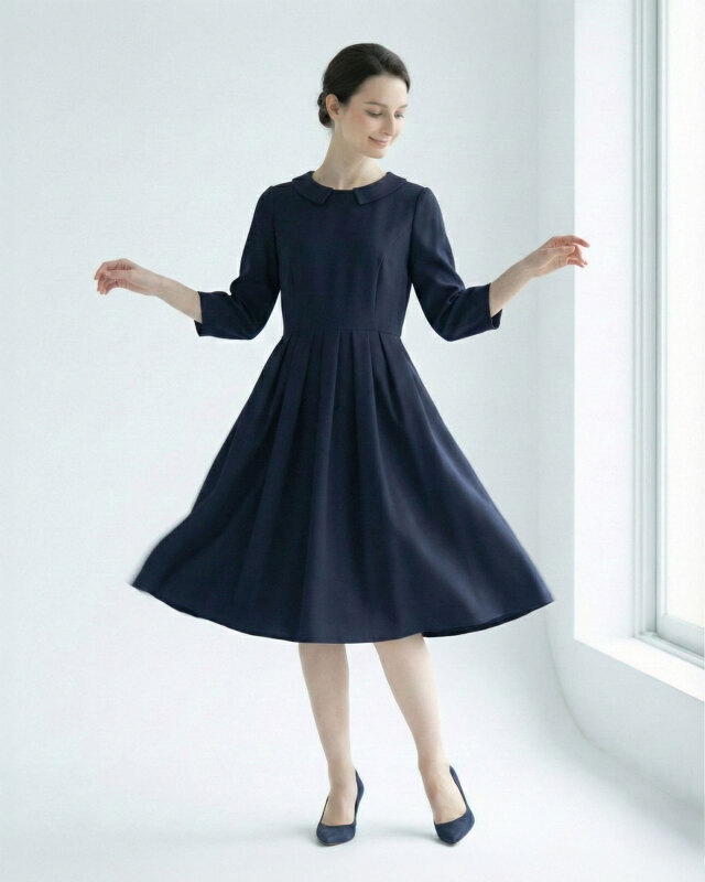 ネイビーのフレアワンピース。小顔見え襟で上品な印象│レジーナ【神戸ワンピース専門店】