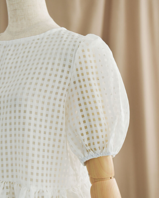 レジーナ【神戸ワンピース専門店】きれいめワンピース,普段着からフォーマルまで対応する上品ワンピース