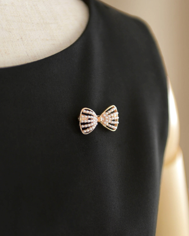 レジーナ【神戸ワンピース専門店】きれいめワンピース,普段着からフォーマルまで対応する上品ワンピース