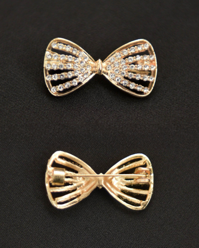 レジーナ【神戸ワンピース専門店】きれいめワンピース,普段着からフォーマルまで対応する上品ワンピース