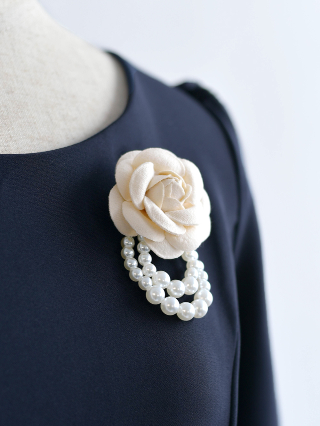 レジーナ【神戸ワンピース専門店】きれいめワンピース,普段着からフォーマルまで対応する上品ワンピース