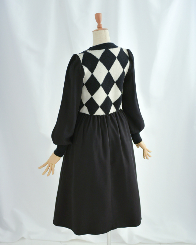 フレア ワンピース ミミ】s059 お色展開：ブラック ／ サイズ展開