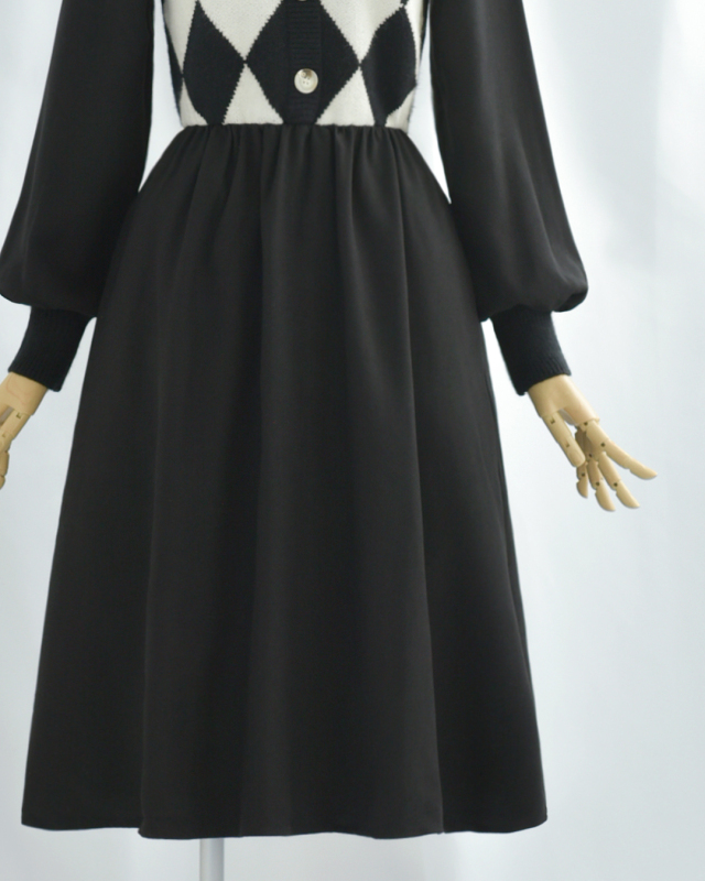 フレア ワンピース ミミ】s059 お色展開：ブラック ／ サイズ展開