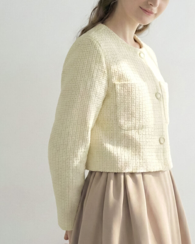 横から見ても美しいシルエットが魅力の上品きれいめワンピースです。レジーナ【神戸ワンピース専門店】