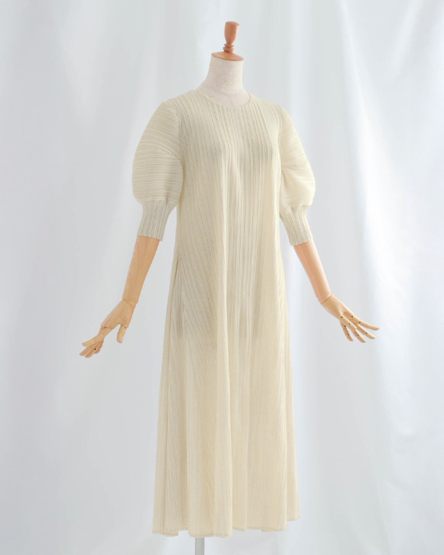 レジーナ【神戸ワンピース専門店】きれいめワンピース,普段着からフォーマルまで対応する上品ワンピース