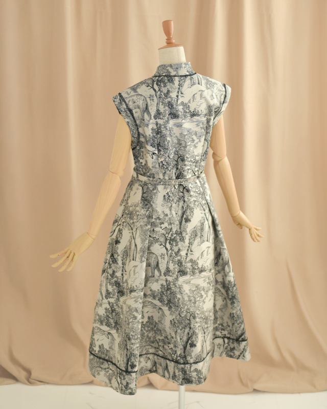 レジーナ【神戸ワンピース専門店】きれいめワンピース,普段着からフォーマルまで対応する上品ワンピース