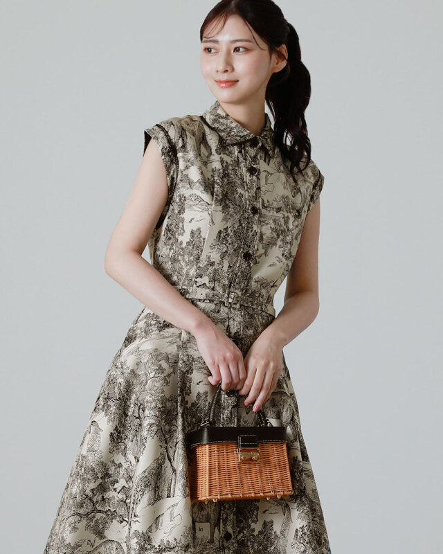 レジーナ【神戸ワンピース専門店】きれいめワンピース,普段着からフォーマルまで対応する上品ワンピース