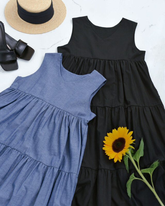 ティアードデザインが美しいノースリーブワンピース、夏に映えて涼やかな印象に。レジーナ【神戸ワンピース専門店】