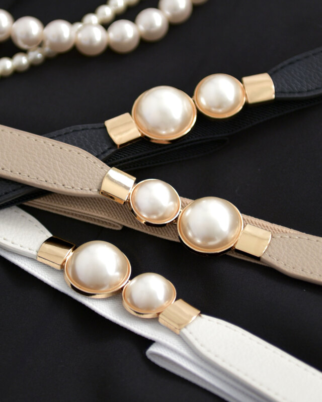 ブラック・ベージュ・ホワイトの上品なカラーバリエーションが魅力のパールバックル付き細ベルト。レジーナ【神戸ワンピース専門店】