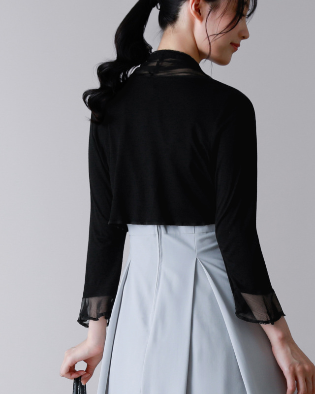 後ろ姿まで美しく見せるショート丈ブラックシアーボレロで上品に仕上げた大人コーデ レジーナ【神戸ワンピース専門店】