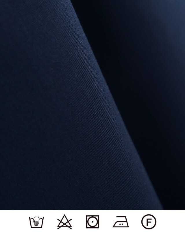 シワになりにくい上品素材、カーキのきれいめワンピース生地