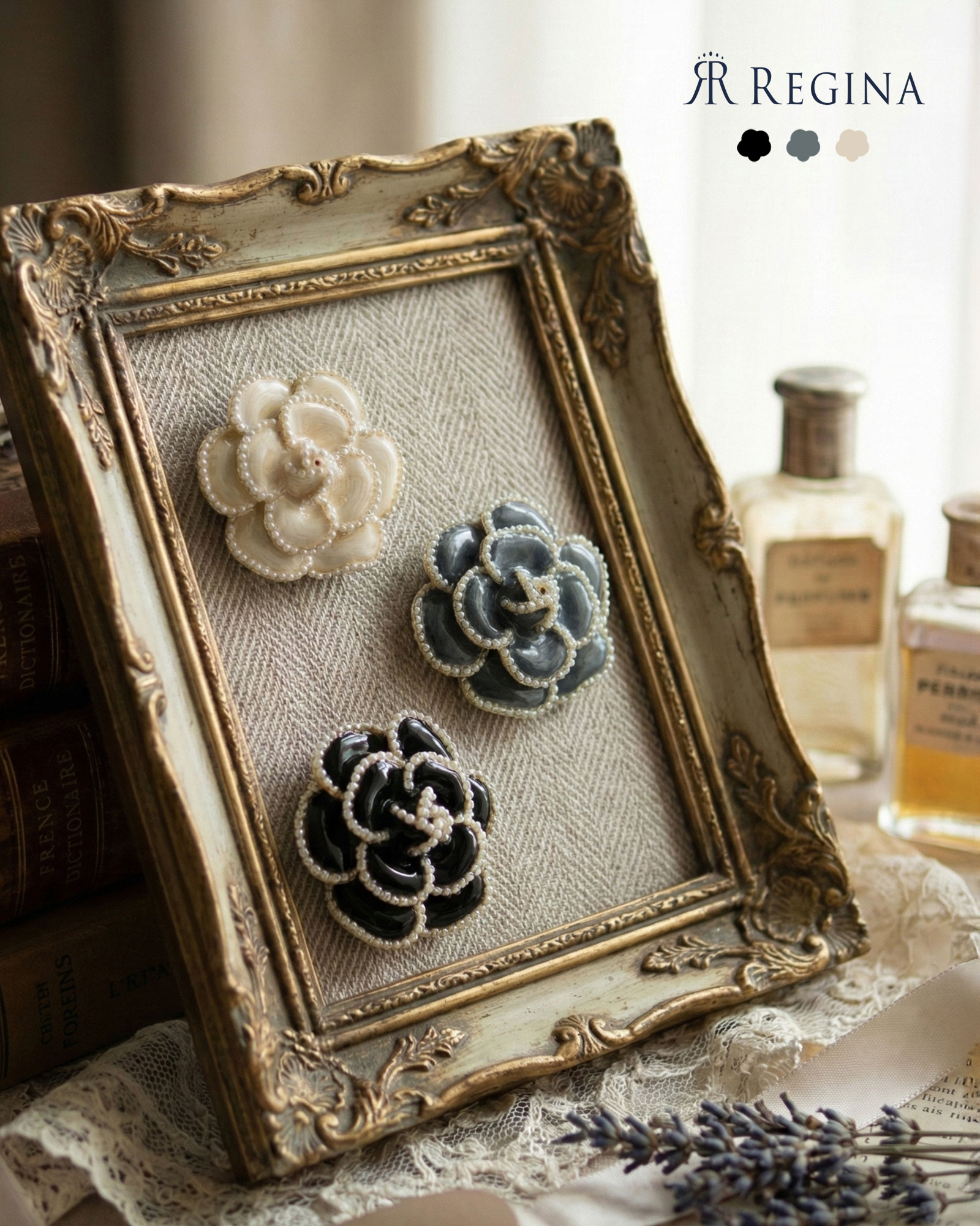 カメリア ブローチ】お色展開：ホワイト,ブラック ／ サイズ展開：Free