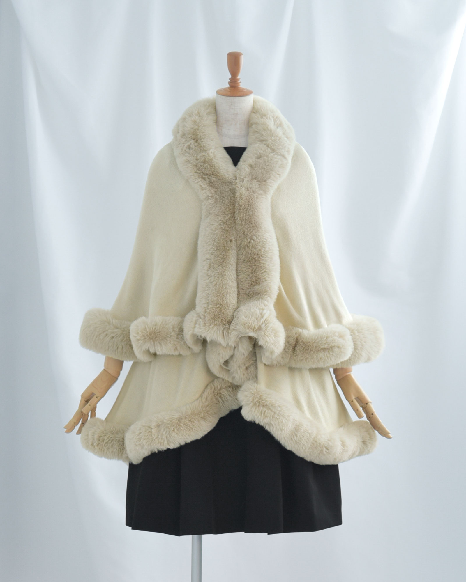 エコファー エレガンス ケープ】 お色展開：ホワイト,グレー,ブラウン