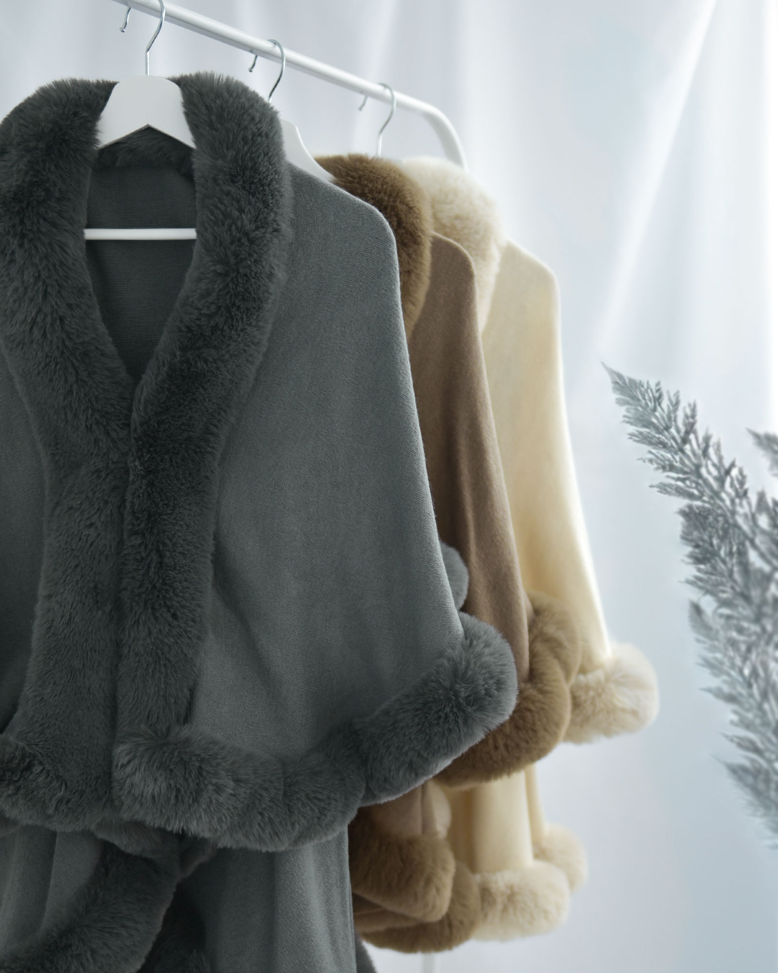 エコファー エレガンス ケープ】 お色展開：ホワイト,グレー,ブラウン