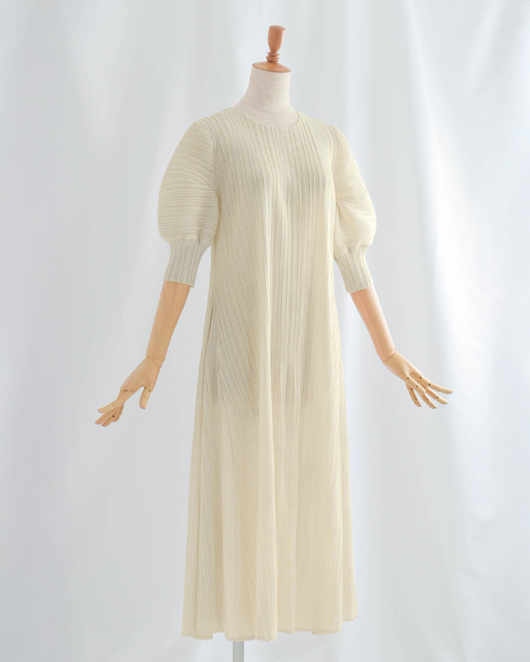 ルル プリーツ ワンピース】お色展開：グレー,ベージュ ／ サイズ展開