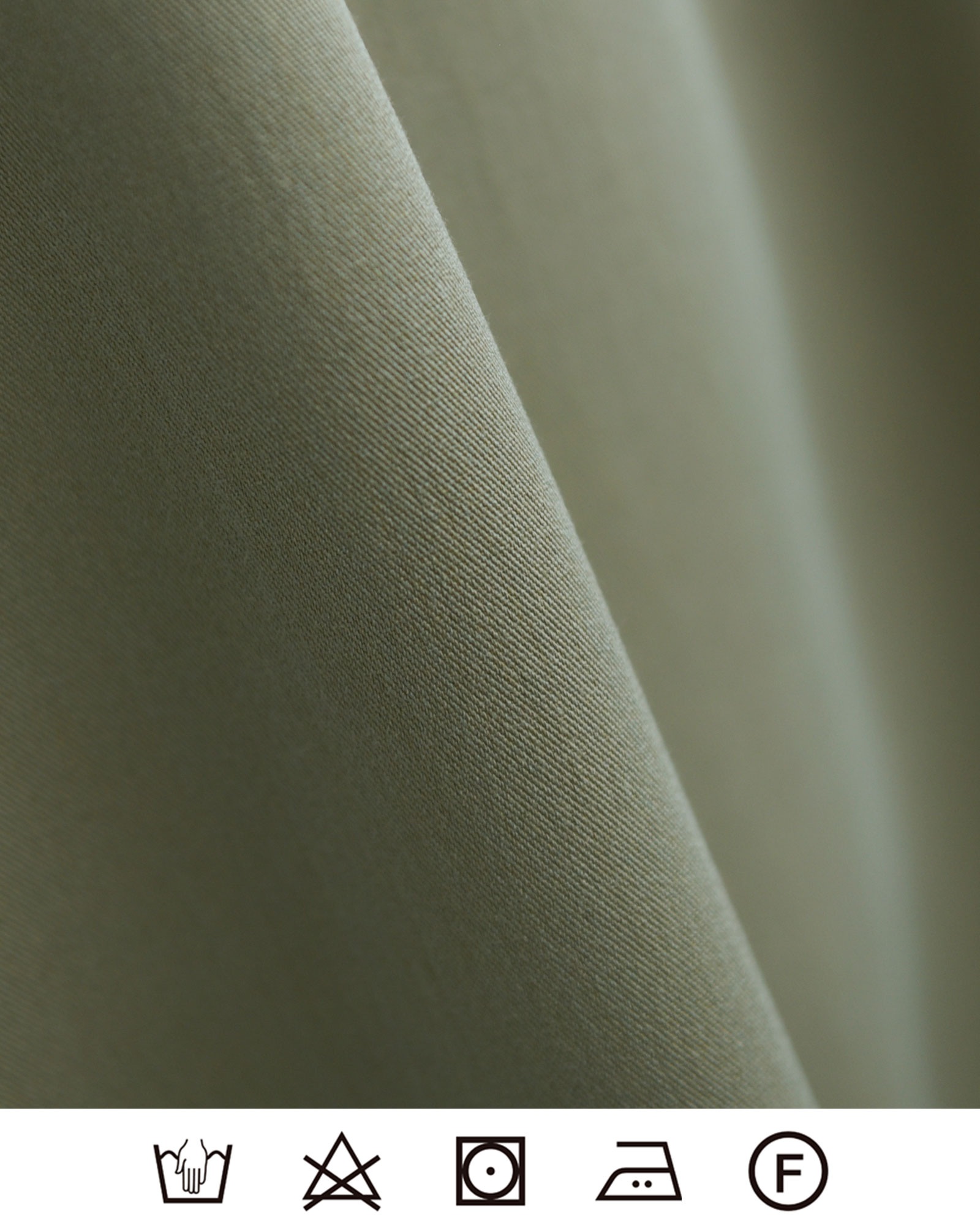 上品なマット感が魅力の高品質ツイル素材の大人ワンピース