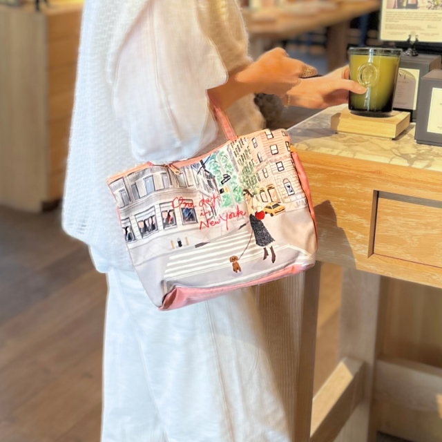 バッグインバッグ　商品画像　着画  One day NYC