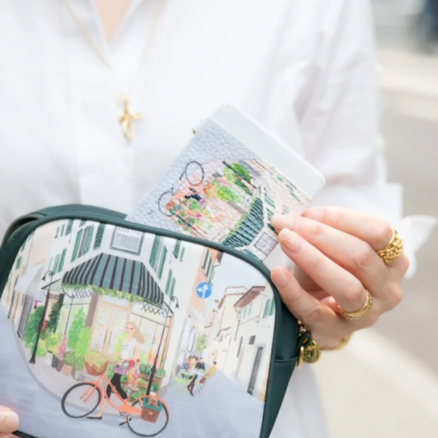 台形ポーチーパスケース