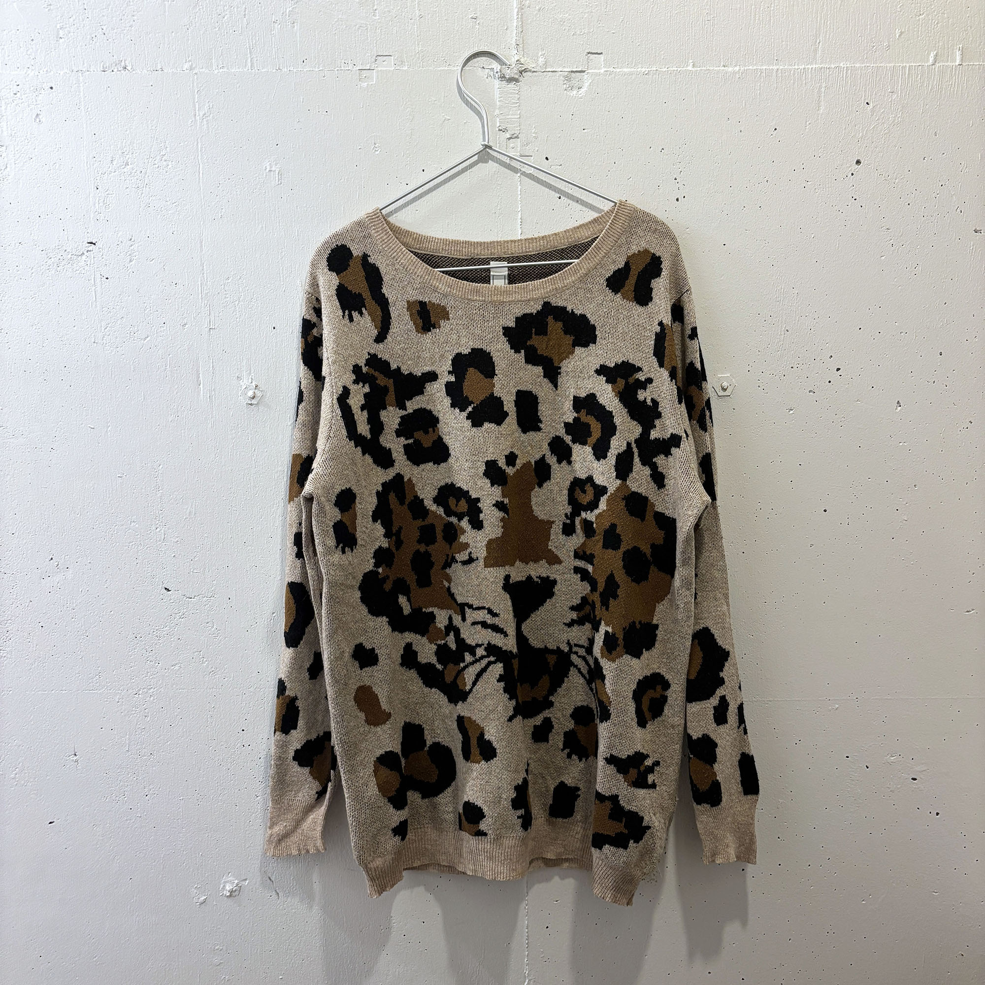 PULL&BEAR ヒョウ柄ニット