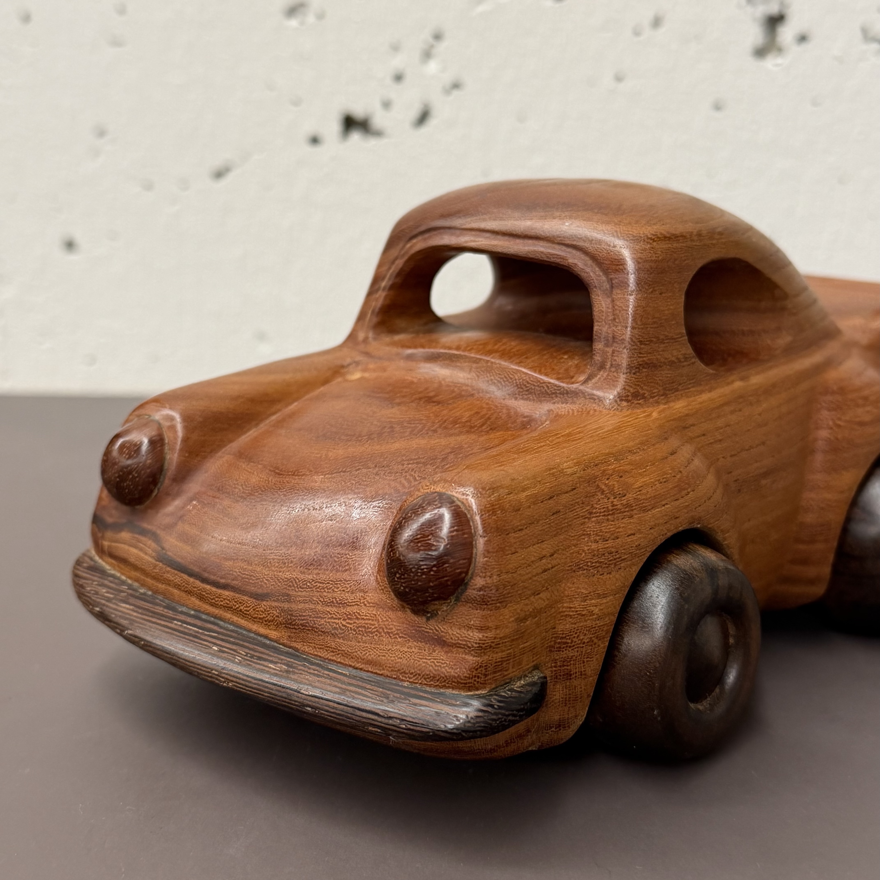 【一点モノ】木彫り クラシックカー