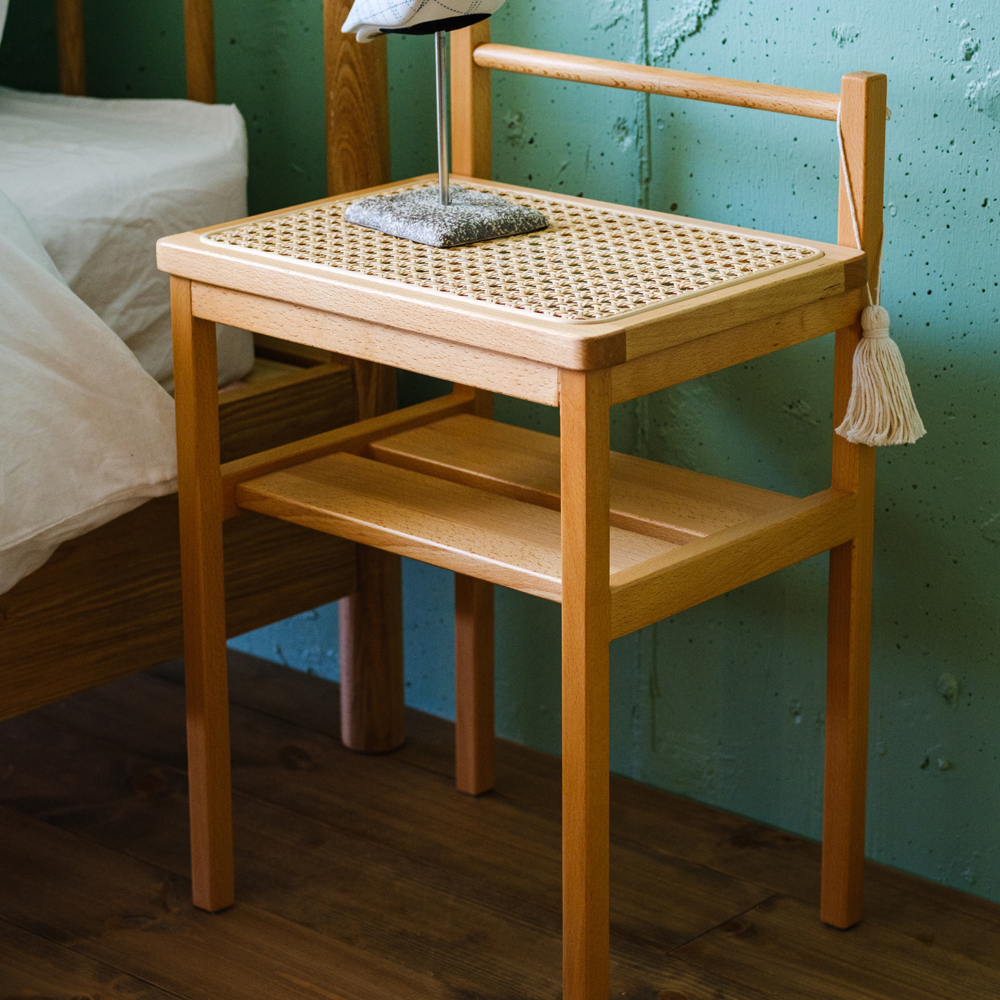 AMU SIDE TABLE