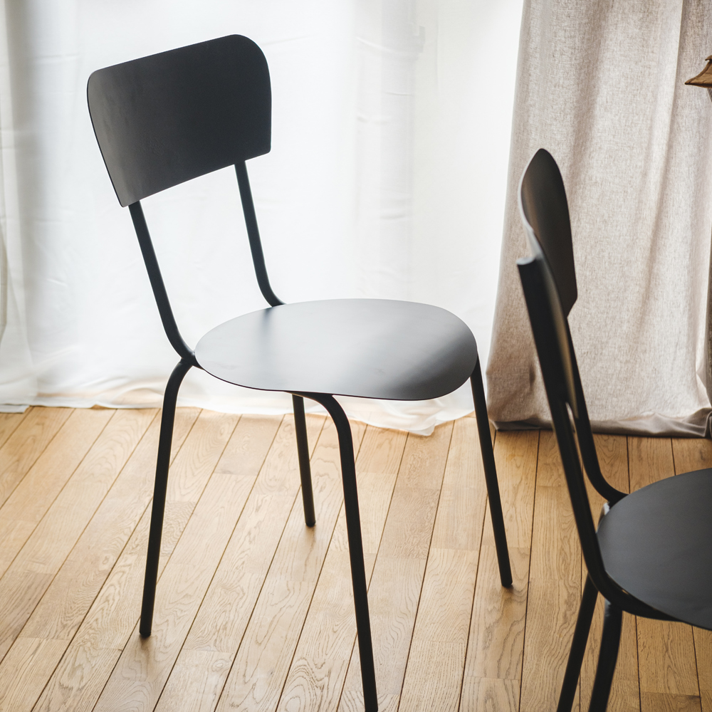 AN IRON CHAIR　2脚SET