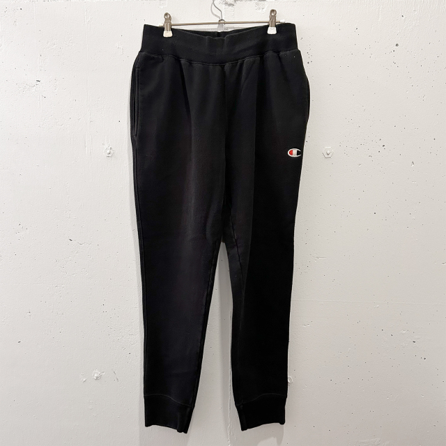 Champion ワンポイント刺繍 スウェット ブラック