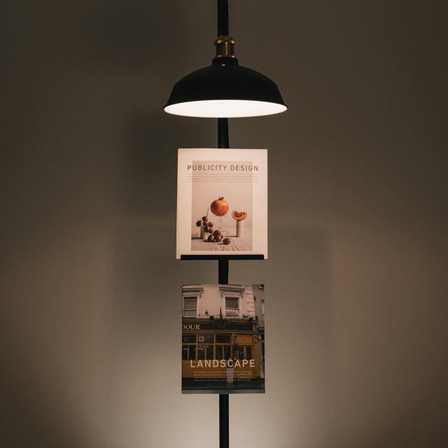 DRAW A LINE 021 Book Stand ブラック