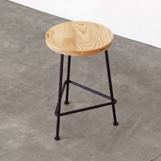SL IRON STOOL