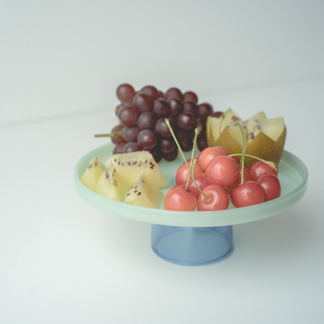 TWO TONE STAND