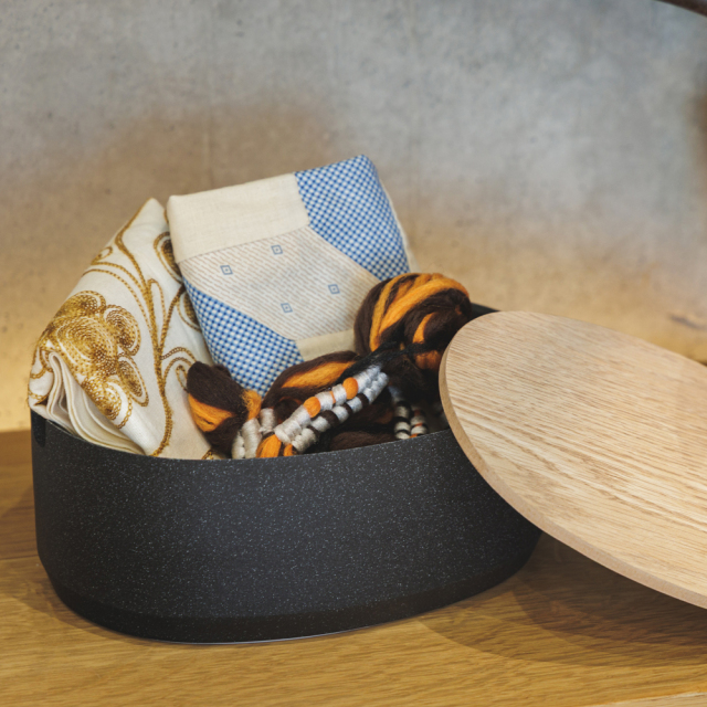OvalBox M-Low