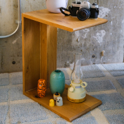 ST OAK SIDE TABLE