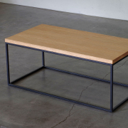 DE OAK TABLE