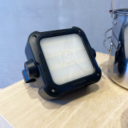 モバイル充電可 HiLUMEN LANTERN