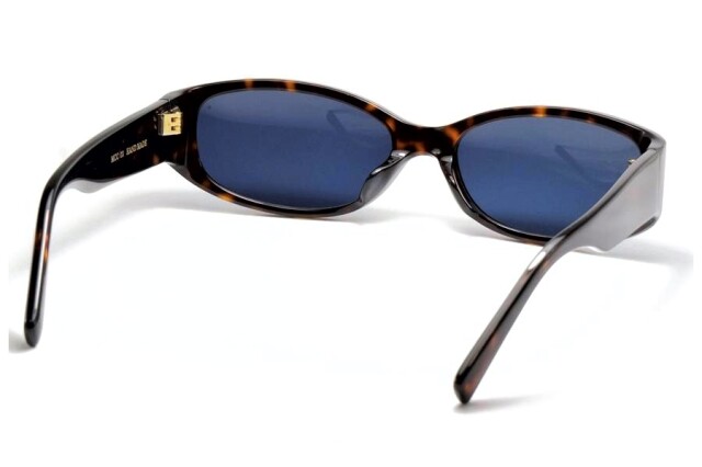 カ*マ様 サングラス Eva Masaki MOUSE サングラス｜トゥモローランド 公式通販