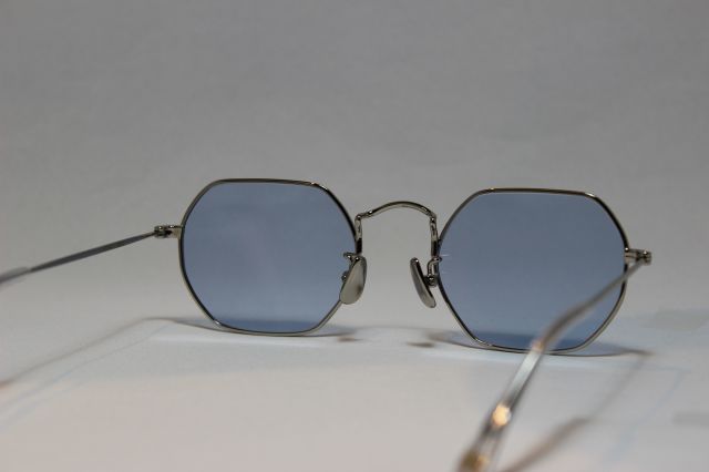 フリーダム@値下げ可能 シルバー サングラス クワトロモデル 特典付 フリーダム スペクタクルス クリス サングラス シルバー メタル