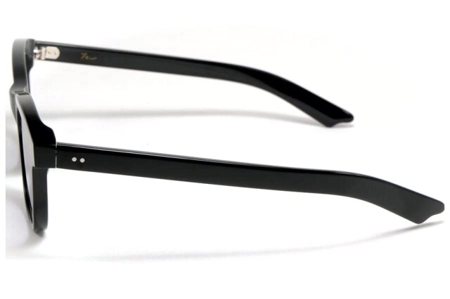 Few by new F23ブラックサングラス ケース付き 美品 few F23 – NEW. eyewear