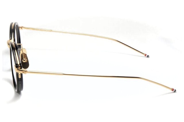 THOM BROWNE ラウントフレムメカネ UEO011AG000300146 001 THOM BROWNE | 【THOM BROWNE】 UEO011A-001-46（Black/Gold