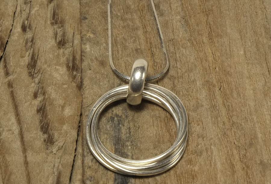 ヴィンテージ　スターリング シルバー　ネックレス 5連リング （N018) Vintage  Silver 925 Necklace