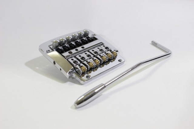 Kahler ギター用トレモロスタッドマウント クローム