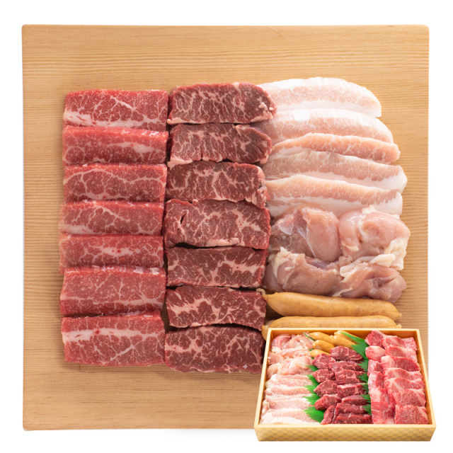 BBQバーベキュー焼肉セット5種盛り（カルビ、ハラミ、鶏もも、豚トロ、ウインナー）1kg