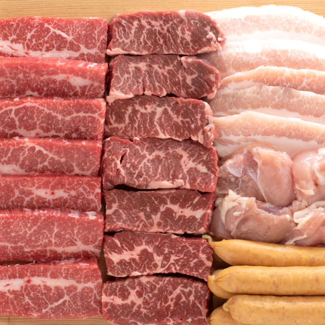 バーベキュー焼肉セット5種盛り（カルビ、ハラミ、鶏もも、豚トロ、ウインナー）1kg