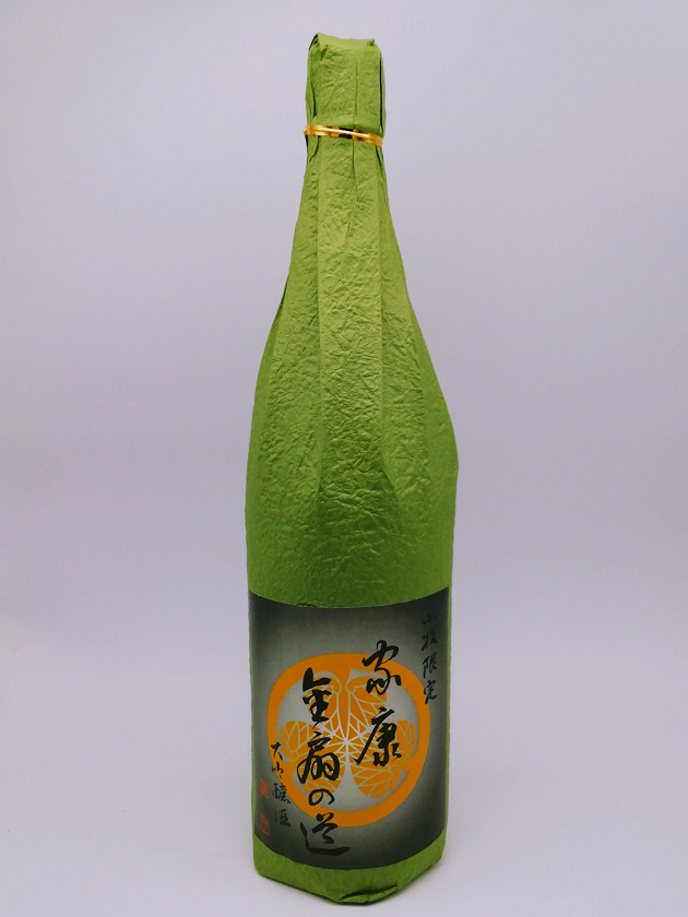 小牧限定　家康　金扇の道〈大吟醸酒〉1800ml