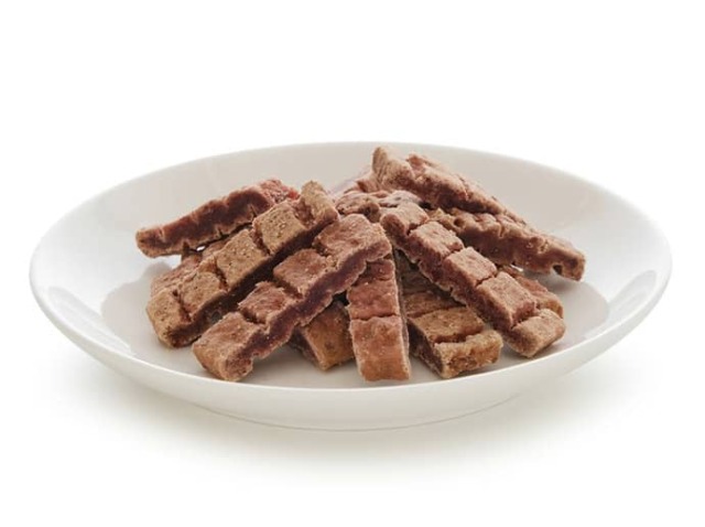 牛たんジャーキー(ペット用)盛り付け