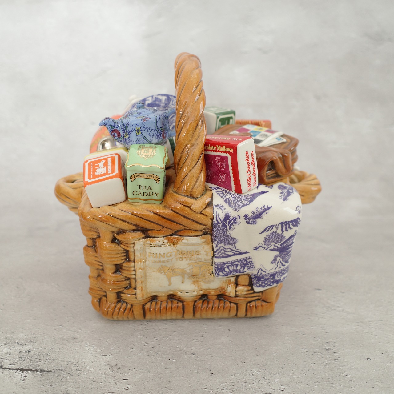 リントンズ】×【Cardew社】ハンパーのティーポット Ringtons Japan