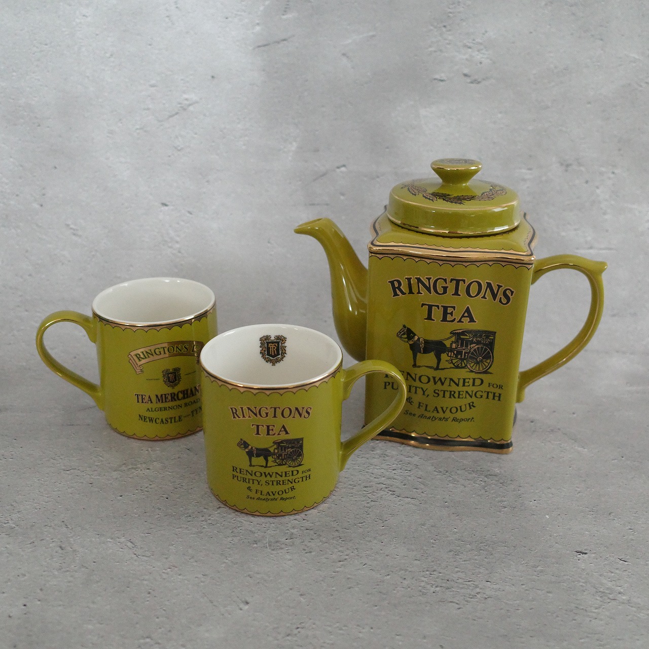 リントンズ】 トラディショナル紅茶缶デザインのティーセット（ポット