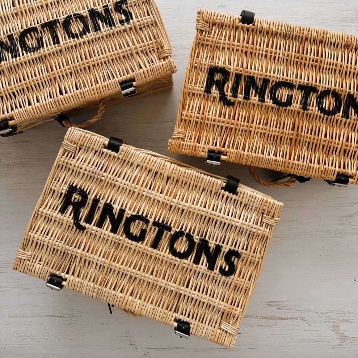 送料無料！10月30日(金)PM7:00～販売スタート！リントンズ日本上陸15周年記念ハンパー「RINGTONS」バスケット付き ※お一人様1点まで