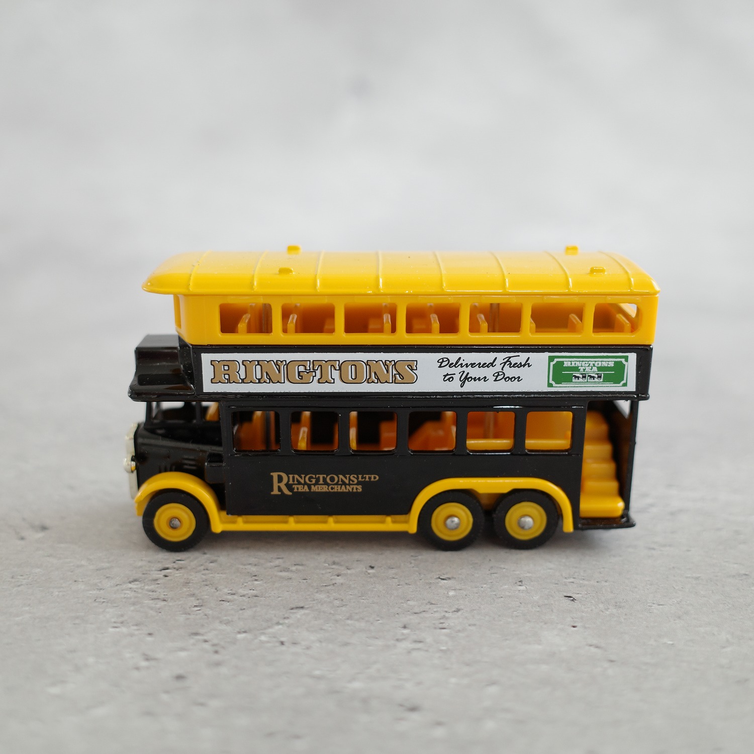 【リントンズ】 バスのフィギュアカー 1931年 AEC Renown Double Decker Bus